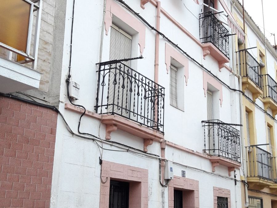 Administrador de fincas en Cáceres y la IEE